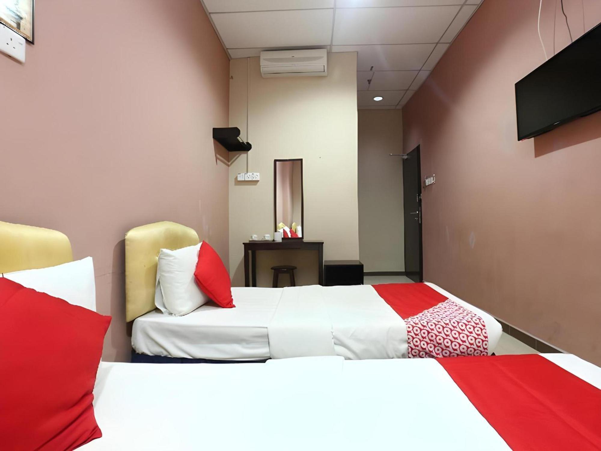 Destiny Riverside Hotel Kota Bharu Bagian luar foto