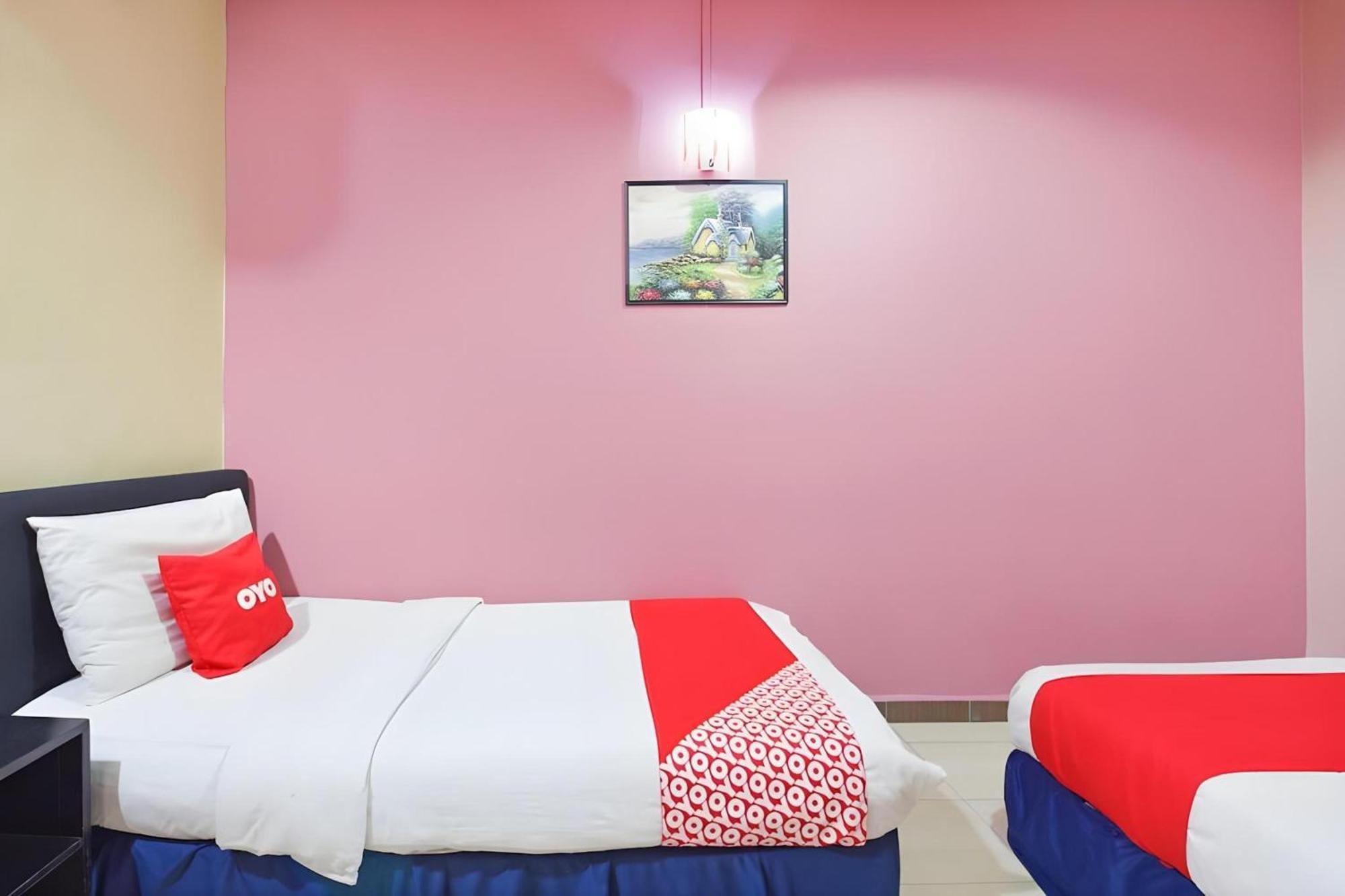 Destiny Riverside Hotel Kota Bharu Bagian luar foto